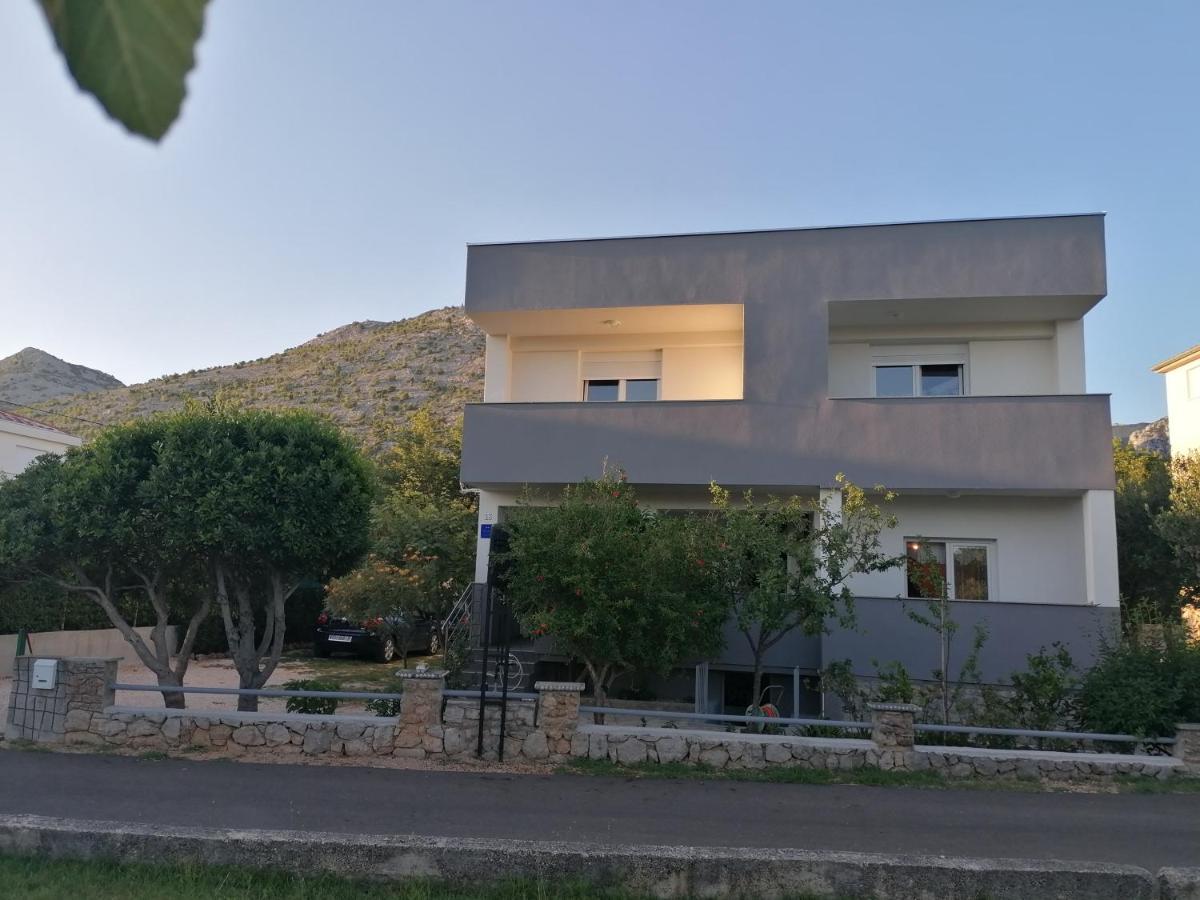 Apartments Lota Starigrad Exterior photo