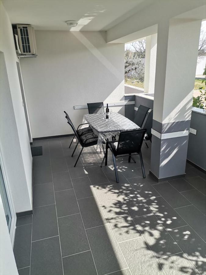 Apartments Lota Starigrad Exterior photo